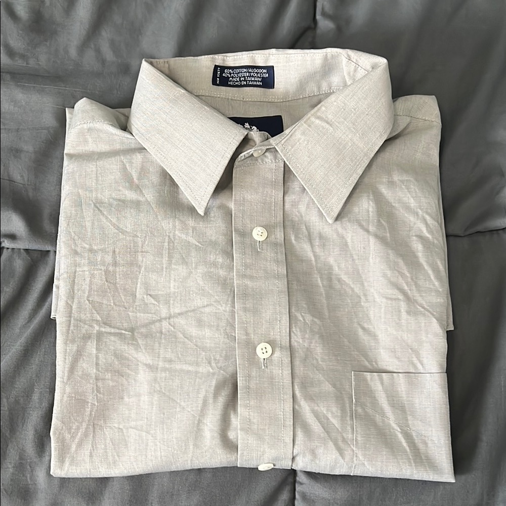 Stafford Light Gray Short Sleeve Dress Shirt Size 16.5